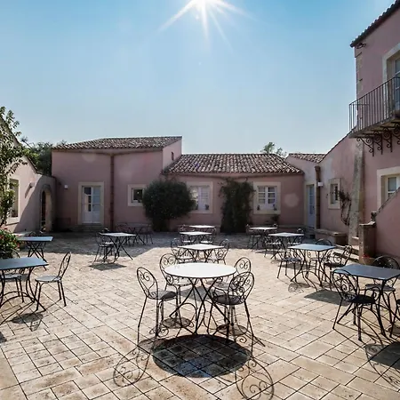 Masseria Degli Ulivi - Noto 4*