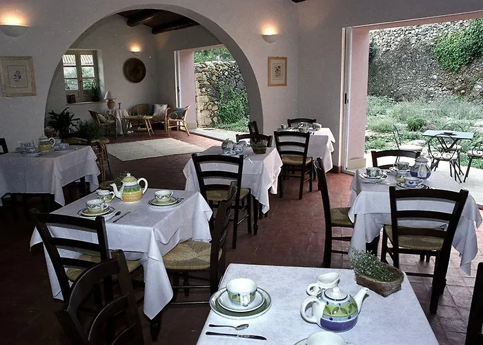 Masseria Degli Ulivi - Noto Hotel