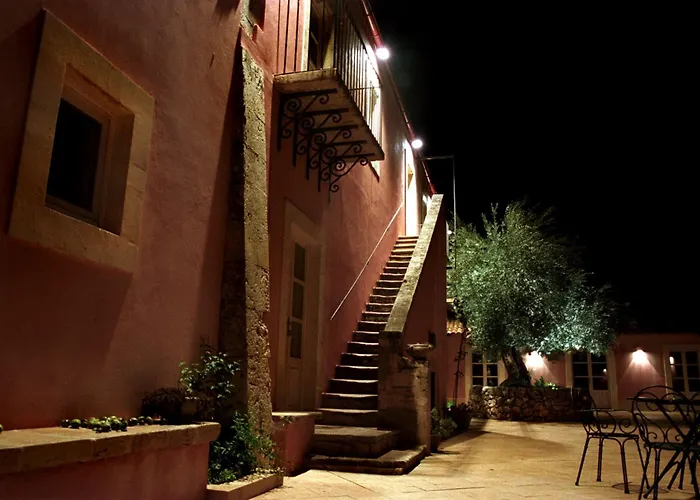 Masseria Degli Ulivi - Noto Hotel San Corrado di Fuori