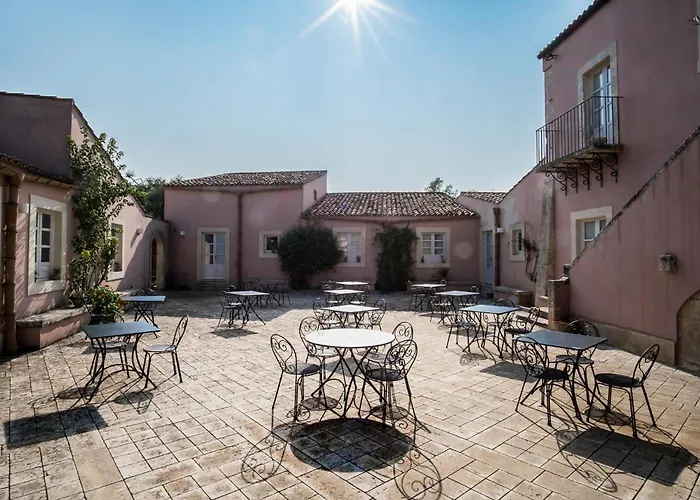 Masseria Degli Ulivi - Noto 4*