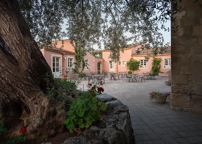 Hotel Masseria Degli Ulivi - Noto 4*